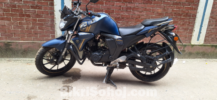 Yamaha FZS